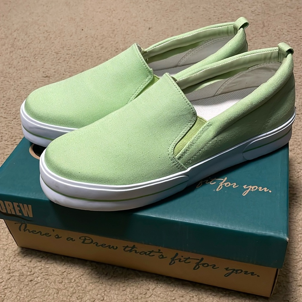 DREW Women’s Canvas Slip-on Shoes Size 10.5 Lime